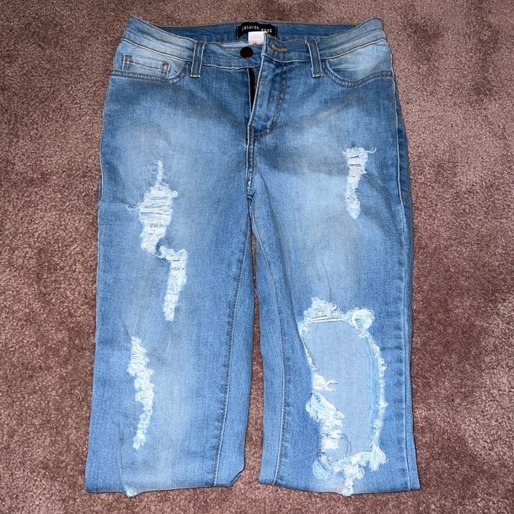 Fashion Nova 5W jeans